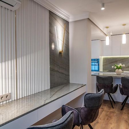 Opera Apartments Cluj-Napoca Eksteriør billede