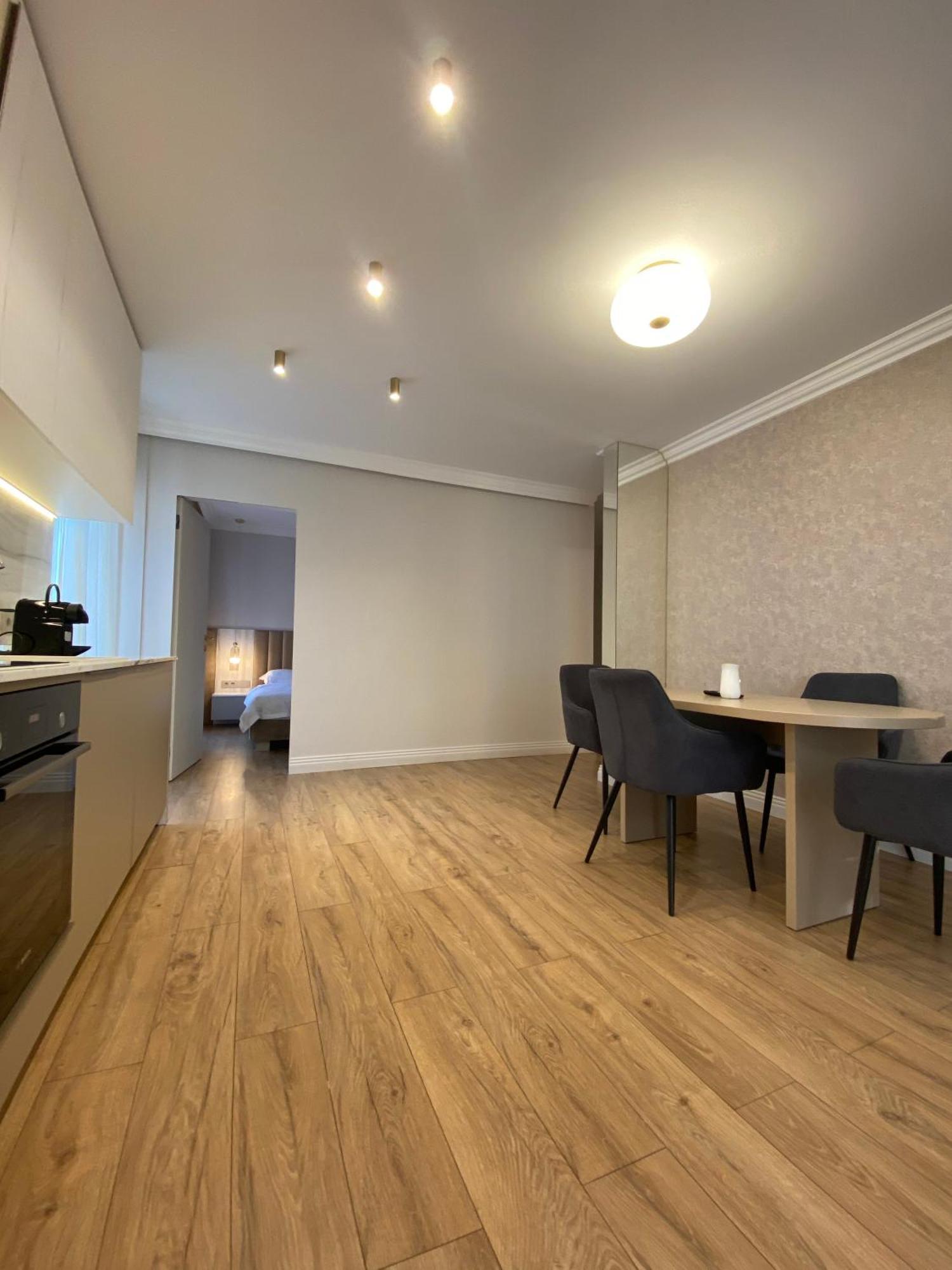 Opera Apartments Cluj-Napoca Eksteriør billede